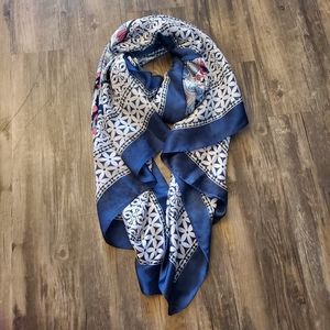 Beautiful delicate blue & white scarf